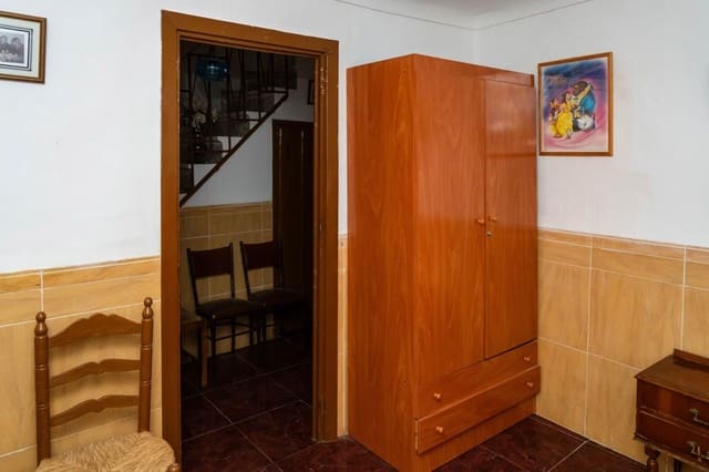 4 Zimmer Villa zu verkaufen in Illora - 58.000 € (Ref: 10027873)