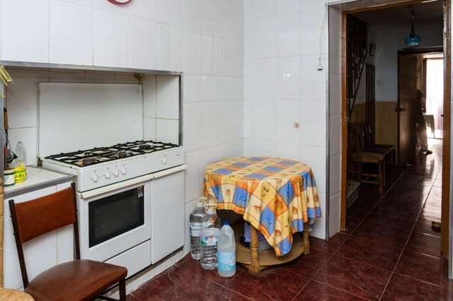 4 Zimmer Villa zu verkaufen in Illora - 58.000 € (Ref: 10027873)