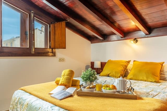 3 bedroom Apartment for sale in Granada city - € 260,000 (Ref: 10033643)