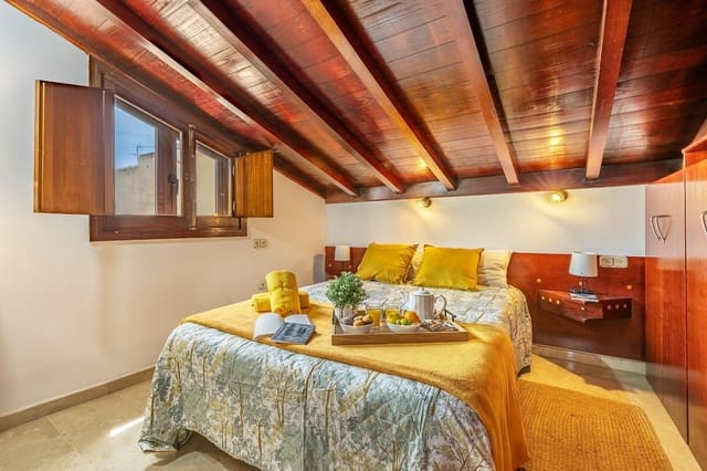 3 bedroom Apartment for sale in Granada city - € 260,000 (Ref: 10033643)