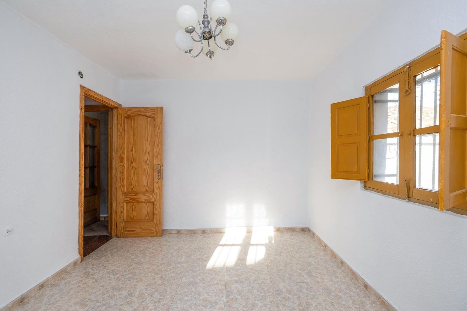4 quarto Apartamento para venda em Cenes de la Vega - 119 900 € (Ref: 10038117)