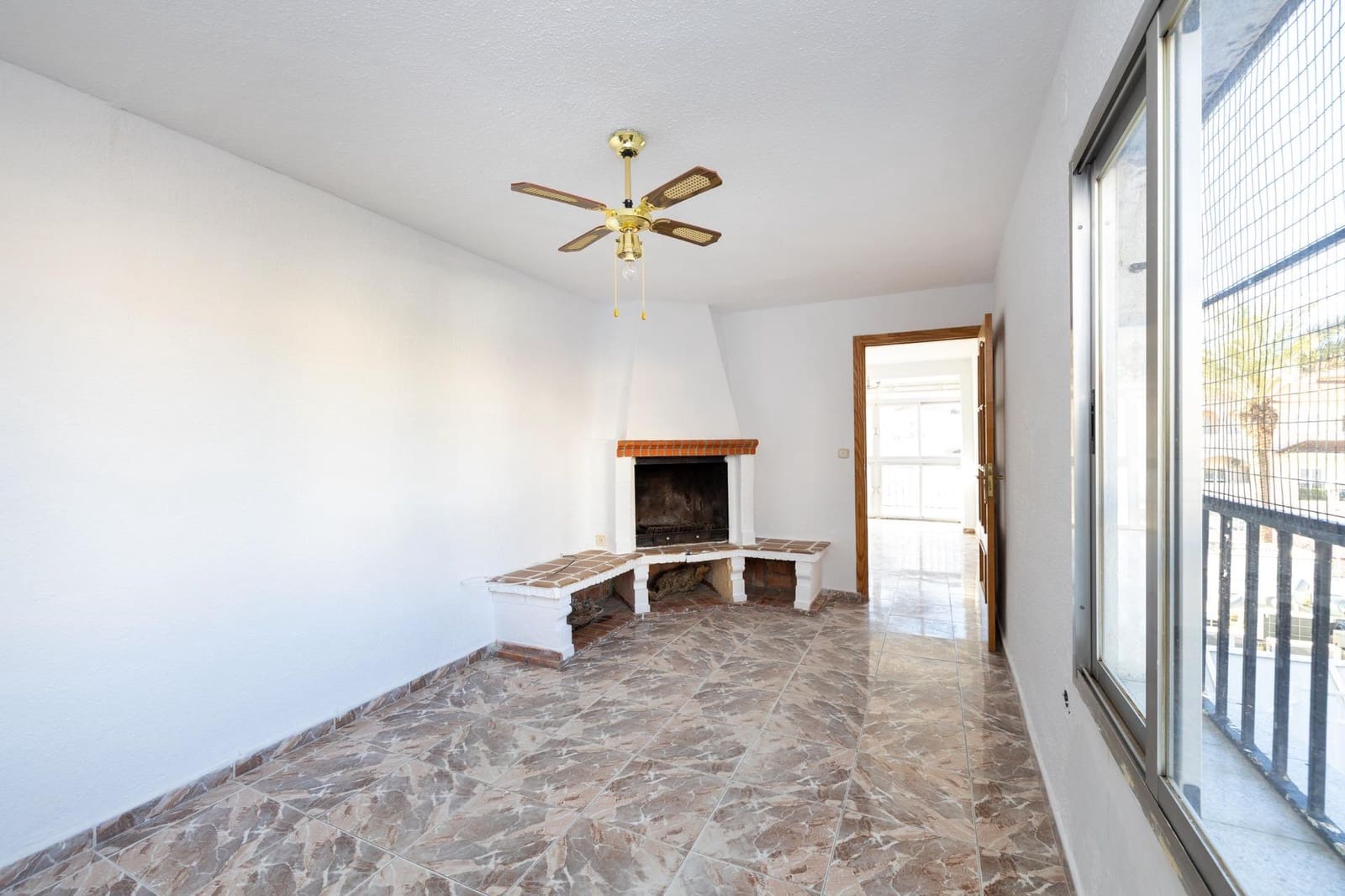 4 quarto Apartamento para venda em Cenes de la Vega - 119 900 € (Ref: 10038117)