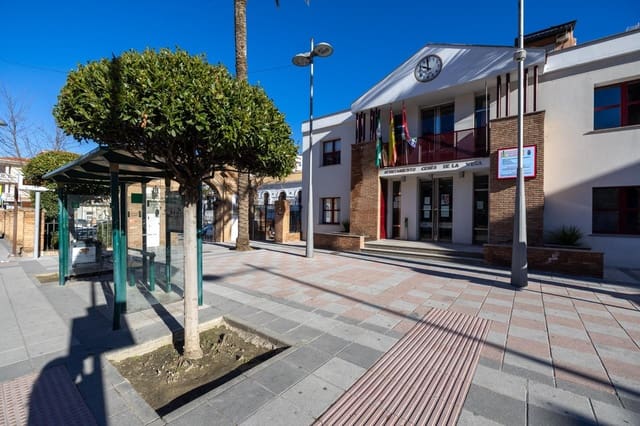 4 sovrum Lägenhet till salu i Cenes de la Vega - 119 900 € (Ref: 10038117)