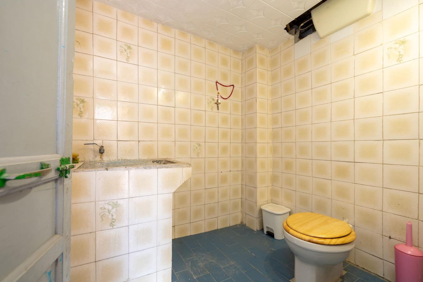 3 bedroom Villa for sale in Armilla with garage - € 235,000 (Ref: 10047059)