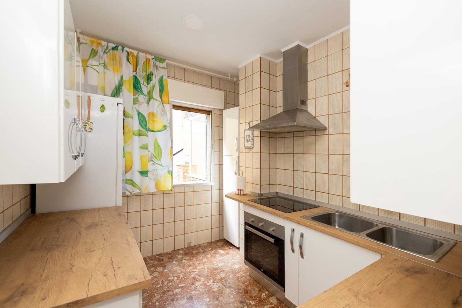 3 bedroom Villa for sale in Armilla with garage - € 235,000 (Ref: 10047059)