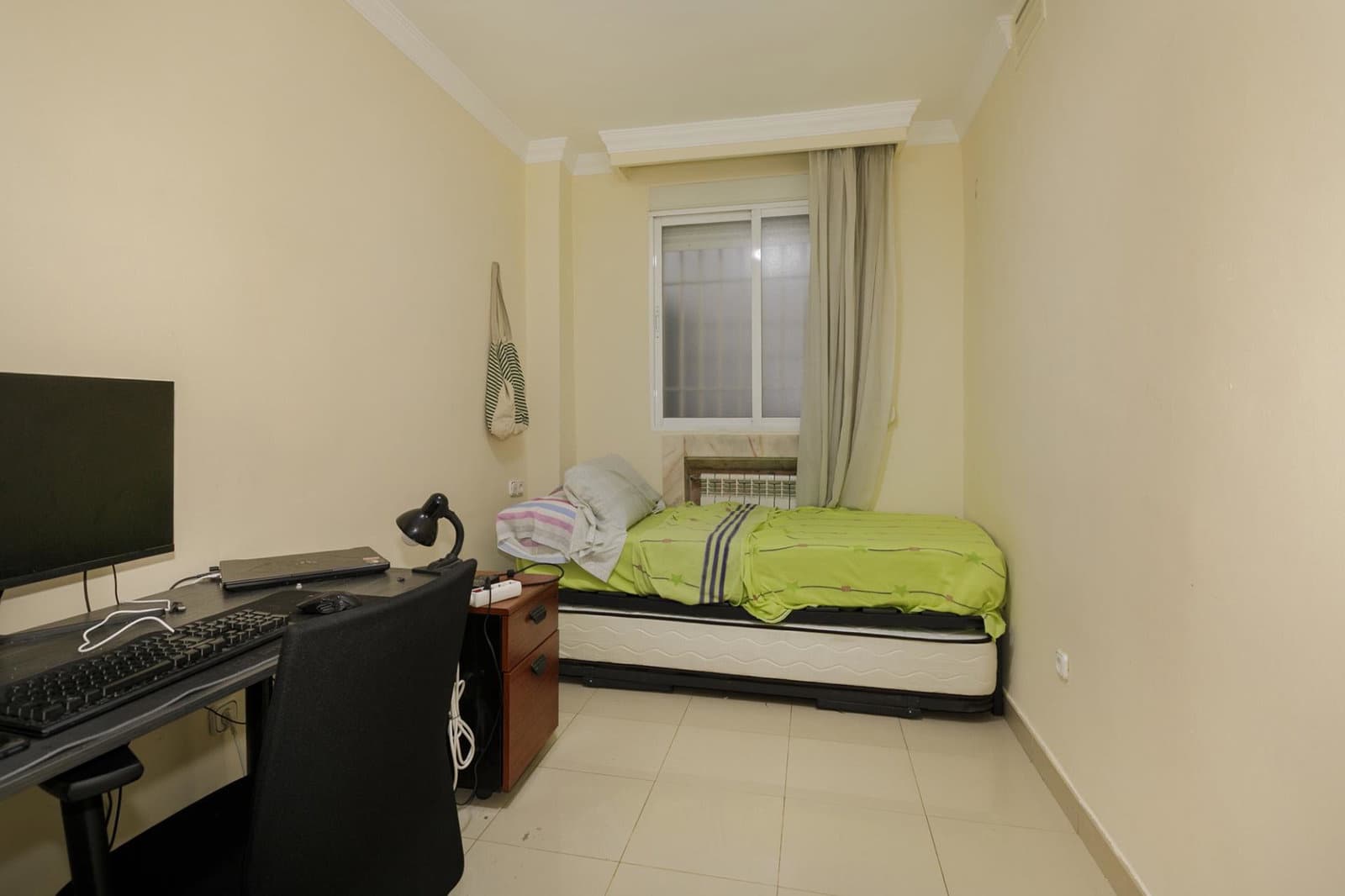 3 bedroom Apartment for sale in Granada city - € 370,000 (Ref: 10048254)