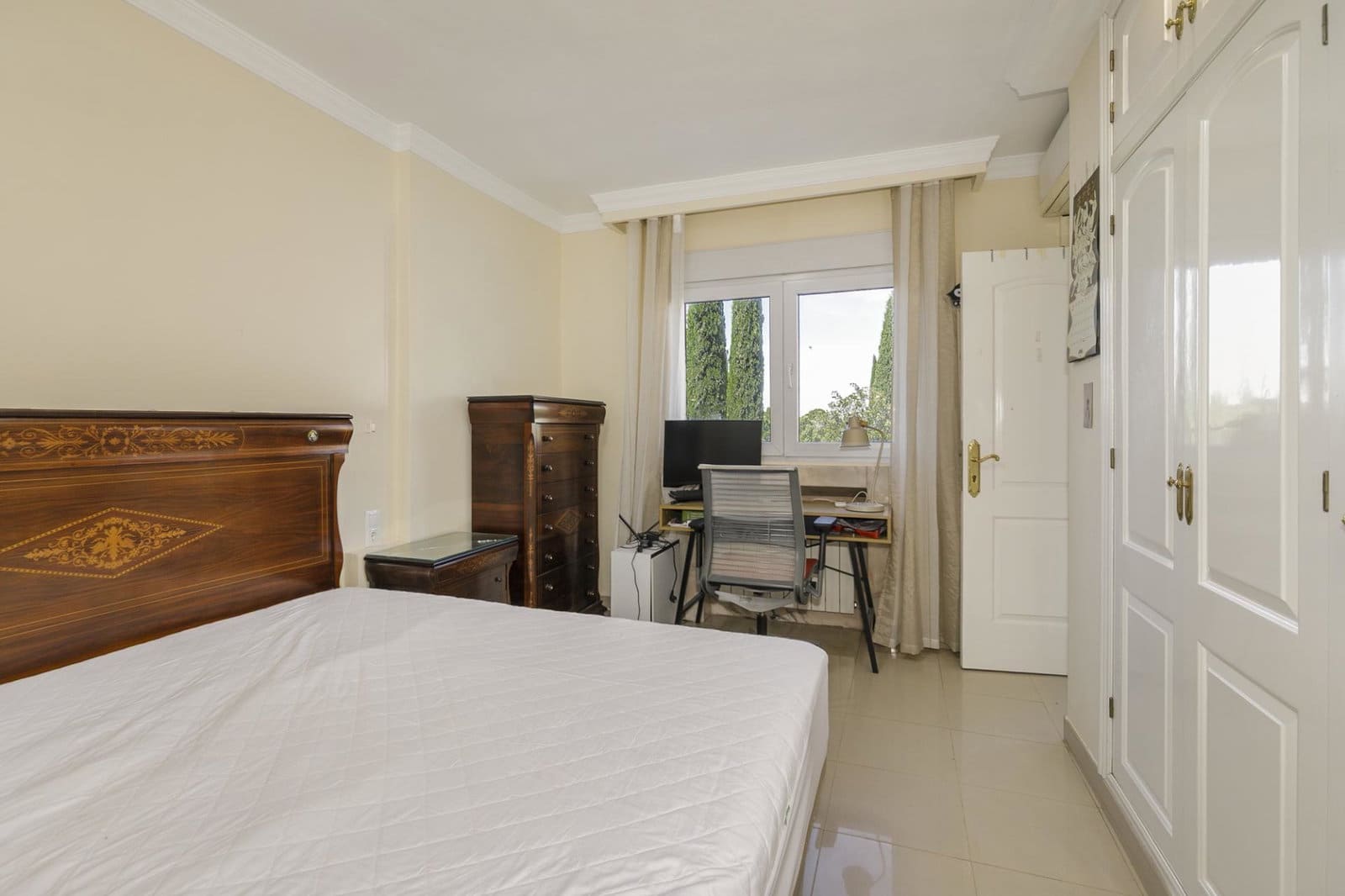 3 bedroom Apartment for sale in Granada city - € 370,000 (Ref: 10048254)