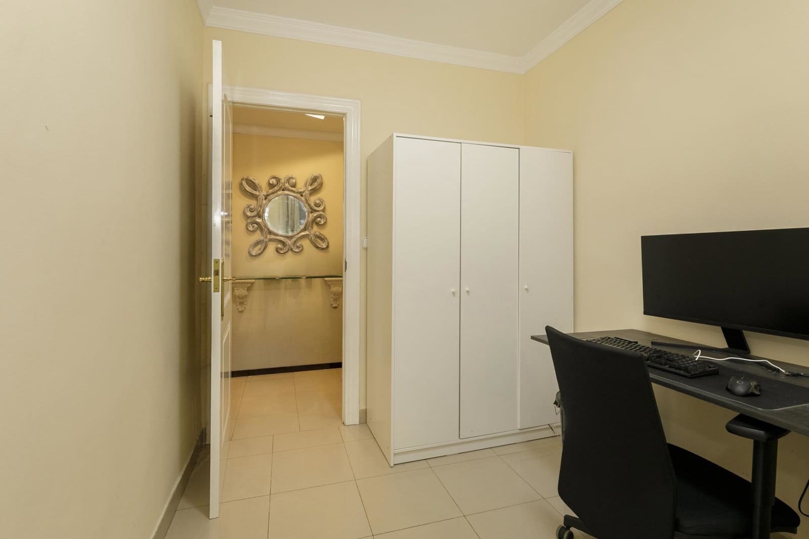 3 bedroom Apartment for sale in Granada city - € 370,000 (Ref: 10048254)