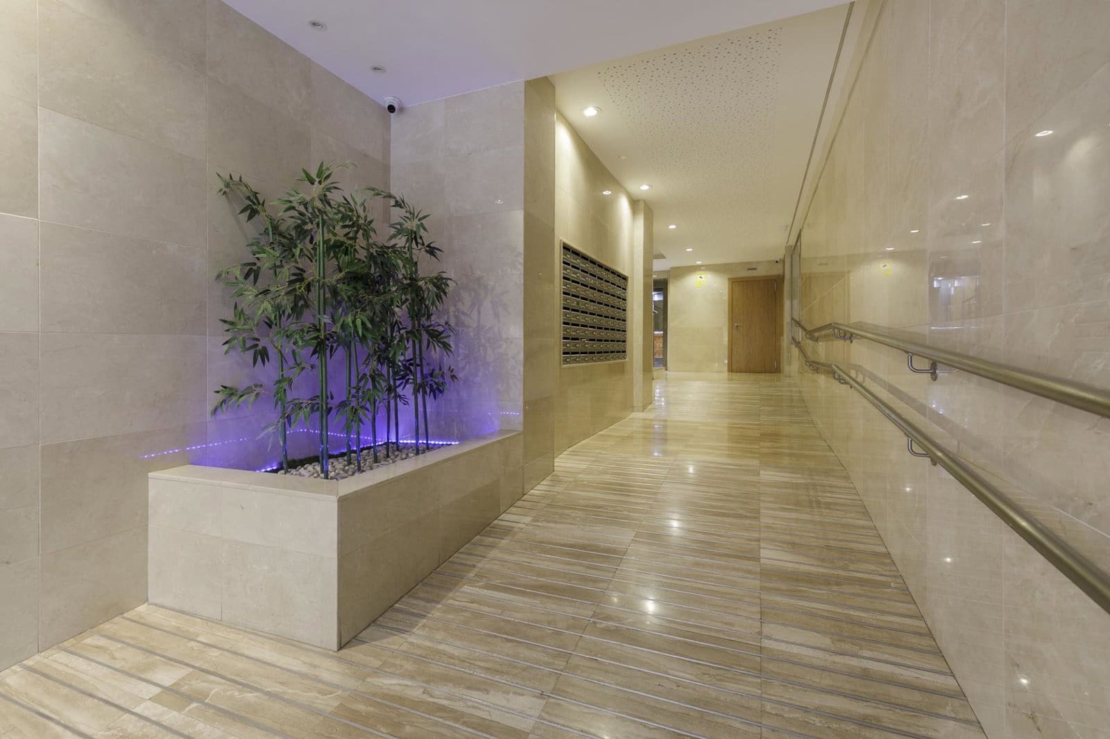 3 bedroom Apartment for sale in Granada city - € 370,000 (Ref: 10048254)