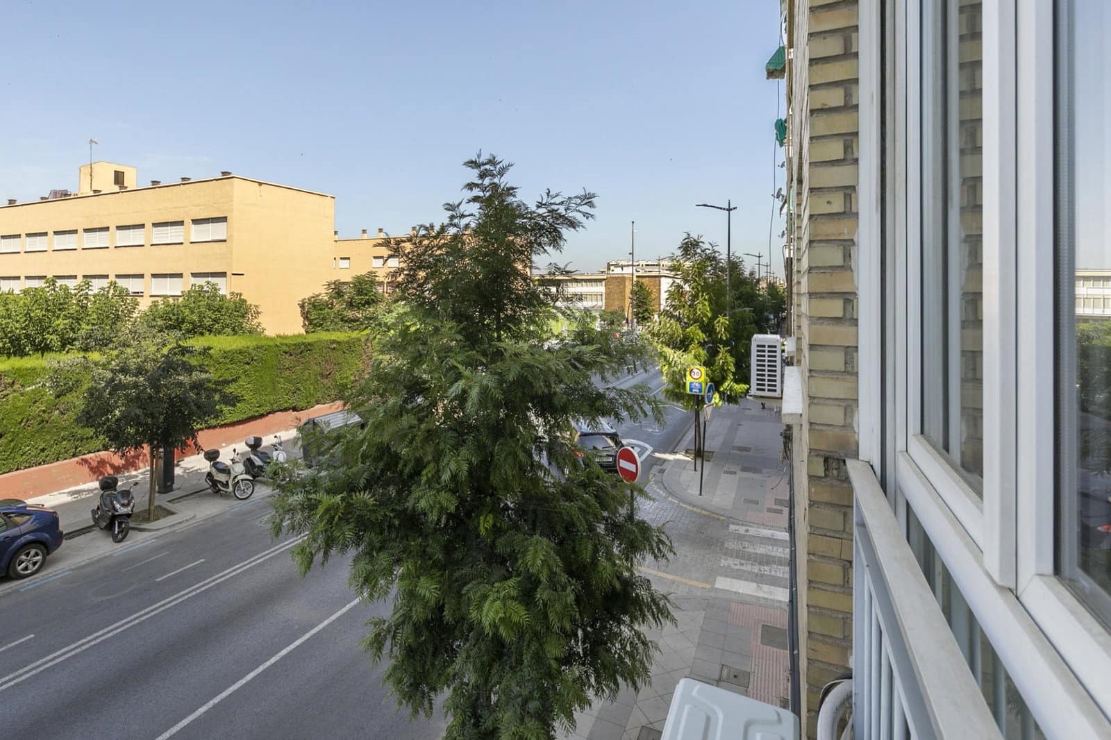 3 bedroom Apartment for sale in Granada city - € 370,000 (Ref: 10048254)
