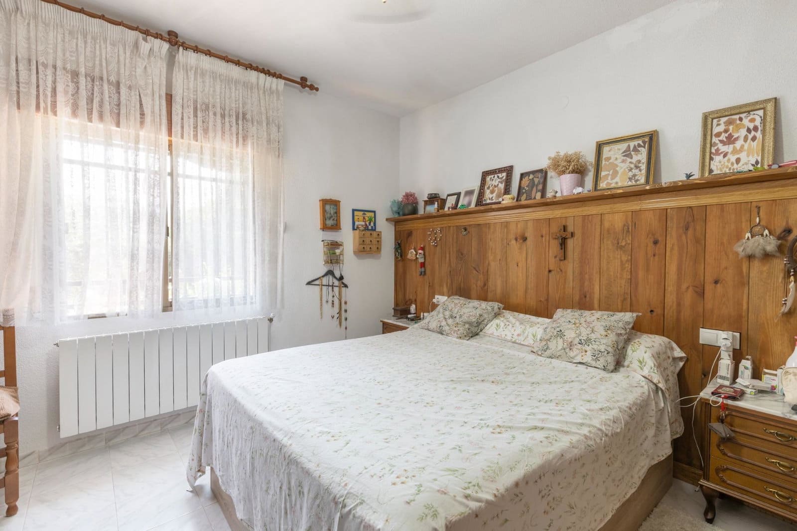 5 soverom Villa til salgs i Gojar med svømmebasseng garasje - € 445 000 (Ref: 10048255)