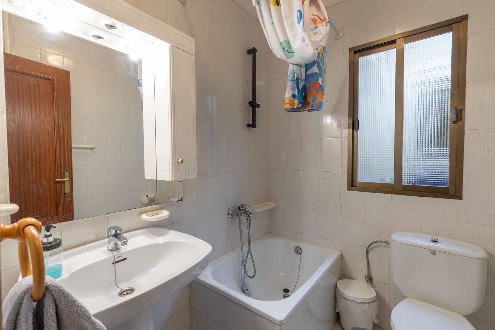 5 soverom Villa til salgs i Gojar med svømmebasseng garasje - € 445 000 (Ref: 10048255)