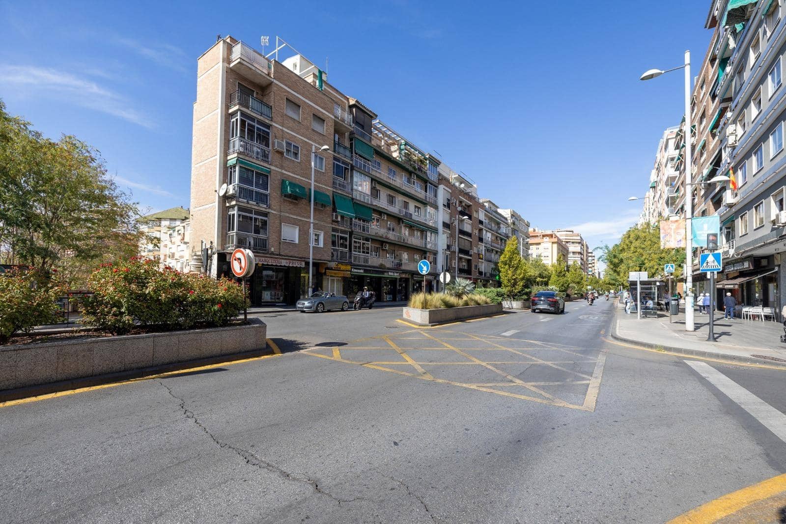 3 bedroom Apartment for sale in Granada city - € 279,900 (Ref: 10048256)