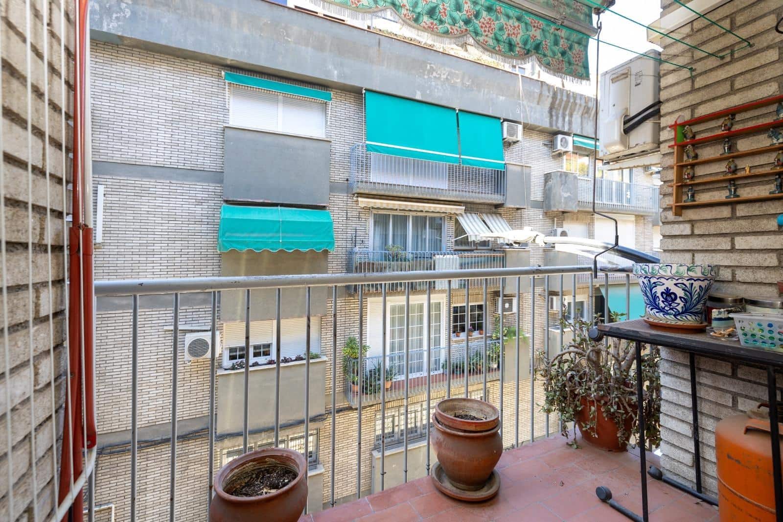 3 bedroom Apartment for sale in Granada city - € 279,900 (Ref: 10048256)
