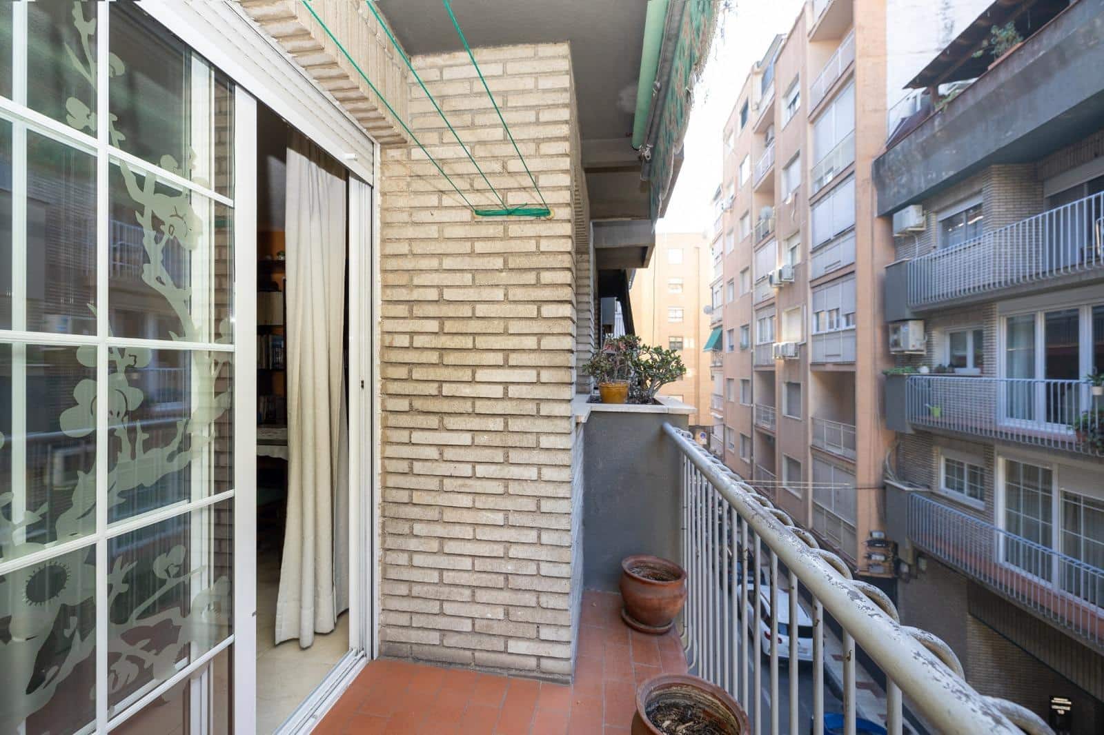 3 bedroom Apartment for sale in Granada city - € 279,900 (Ref: 10048256)