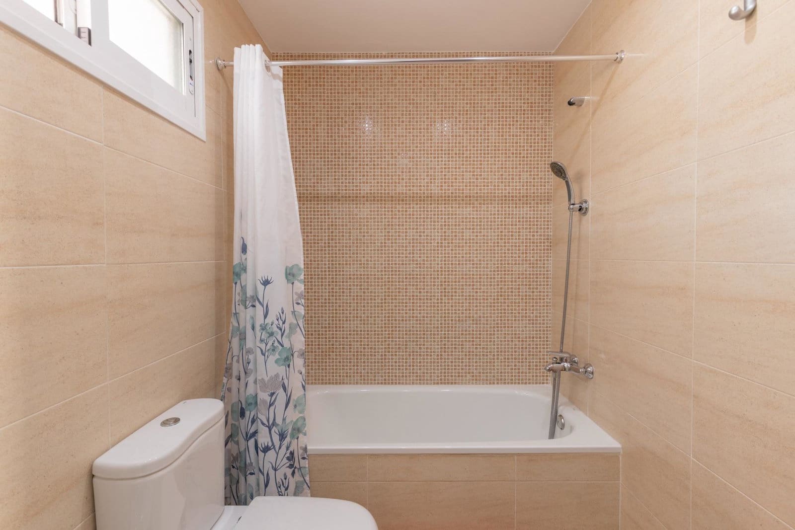 4 camera da letto Villetta a Schiera in vendita in Armilla con garage - 365.000 € (Rif: 10048257)