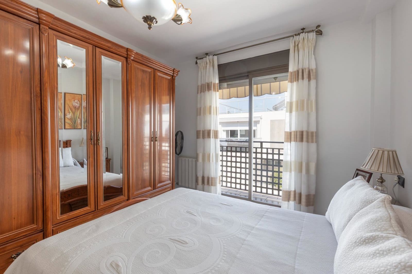 4 camera da letto Villetta a Schiera in vendita in Armilla con garage - 365.000 € (Rif: 10048257)