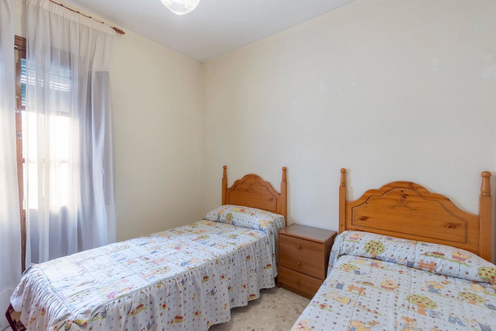 6 sovrum Villa till salu i Granada stad - 625 000 € (Ref: 10048259)