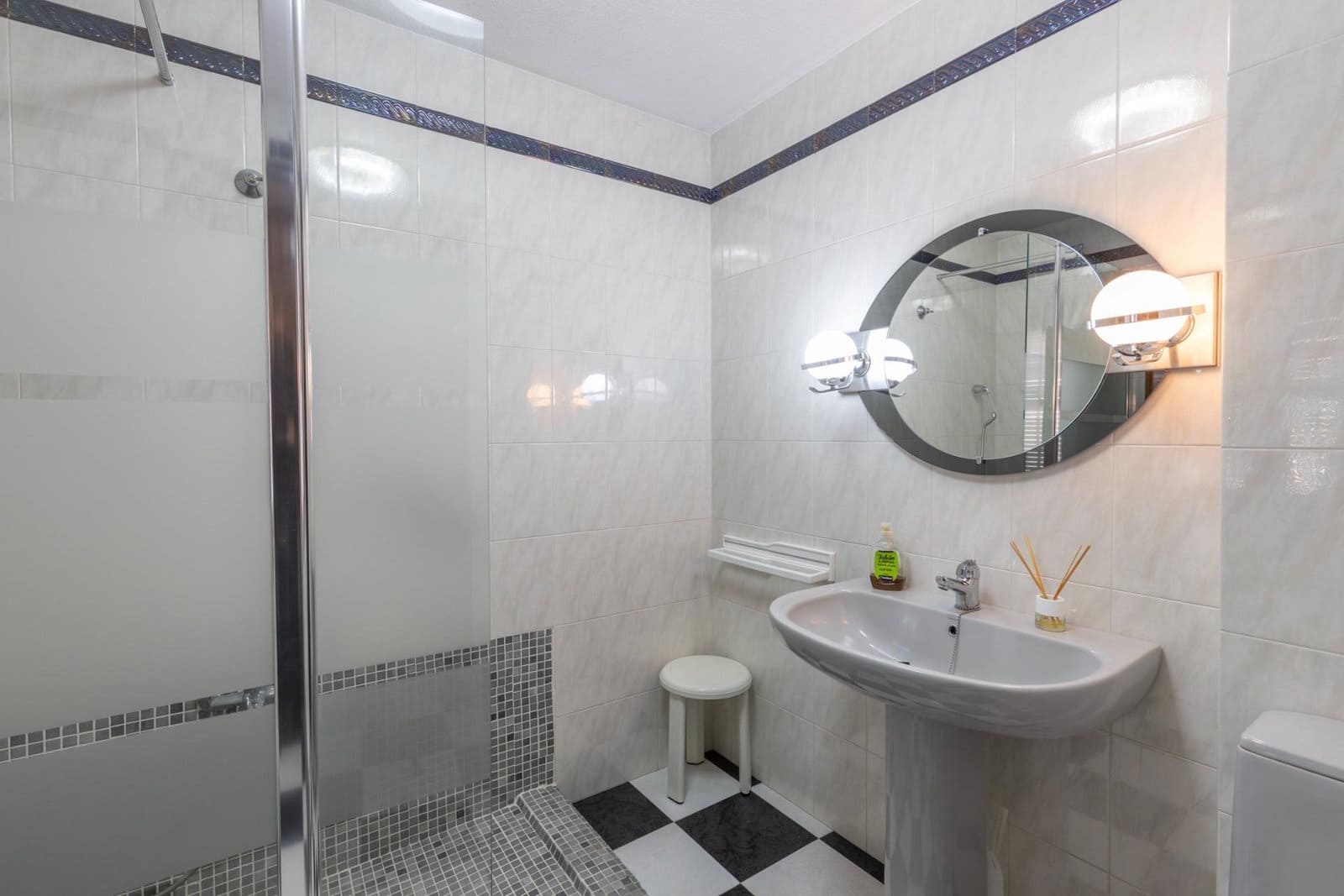 6 sovrum Villa till salu i Granada stad - 625 000 € (Ref: 10048259)