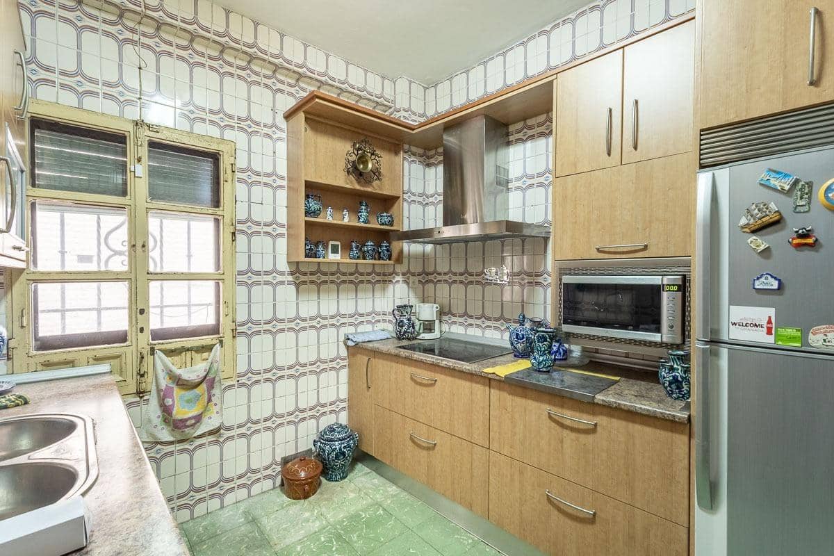 3 makuuhuone Huvila myytävänä paikassa Granada kaupunki mukana 
autotalli - 415 000 € (Ref: 10048261)