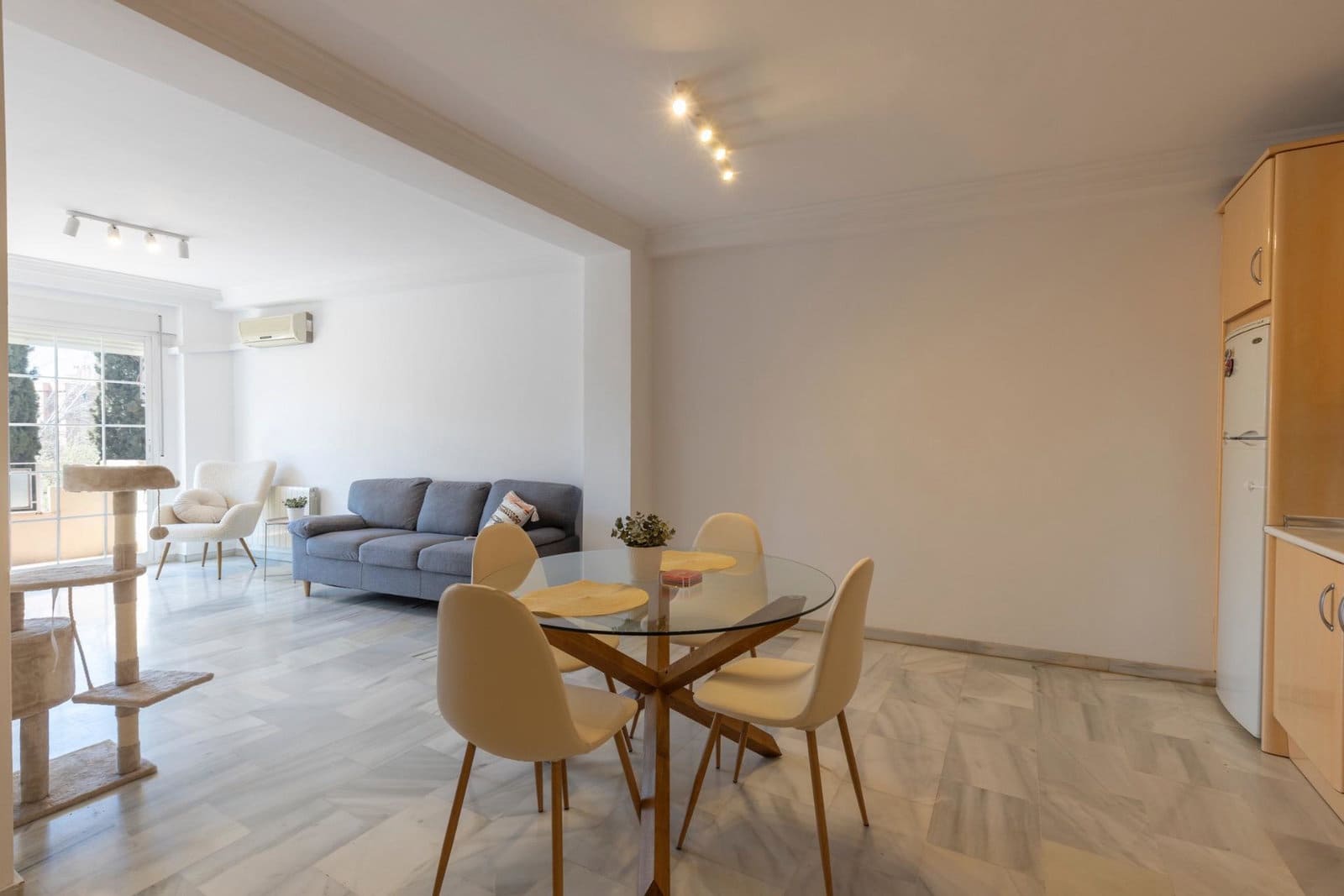 2 bedroom Apartment for sale in Granada city - € 295,000 (Ref: 10048262)