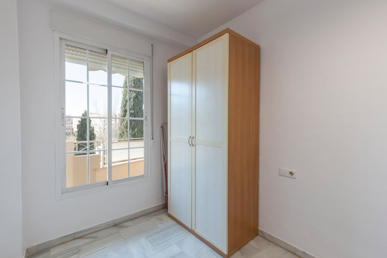 2 bedroom Apartment for sale in Granada city - € 295,000 (Ref: 10048262)