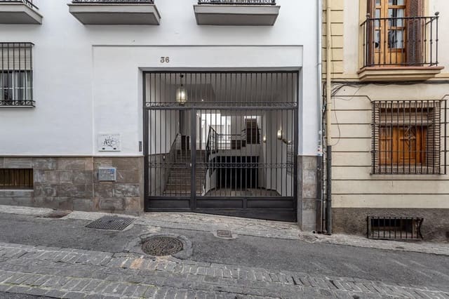 Garage zu verkaufen in Centro - Sagrario, Granada Stadt - 30.000 € (Ref: 10048264)