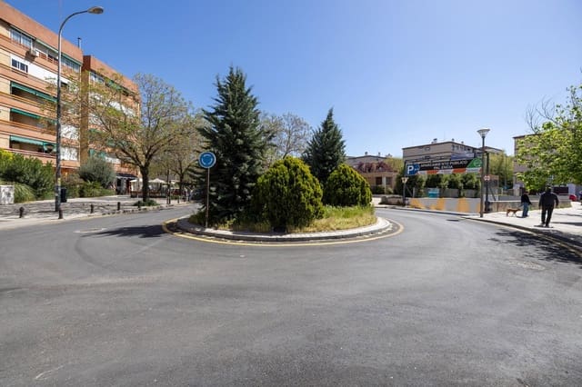 3 sypialnia Apartament na sprzedaż w Centro - Sagrario, Miasto Grenada - 260 000 € (Ref: 10048266)