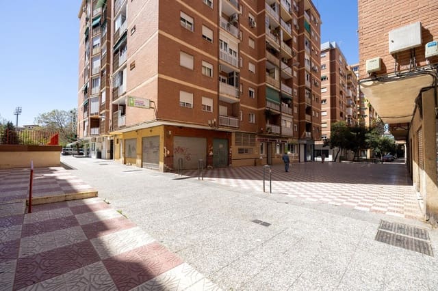 3 sypialnia Apartament na sprzedaż w Centro - Sagrario, Miasto Grenada - 260 000 € (Ref: 10048266)