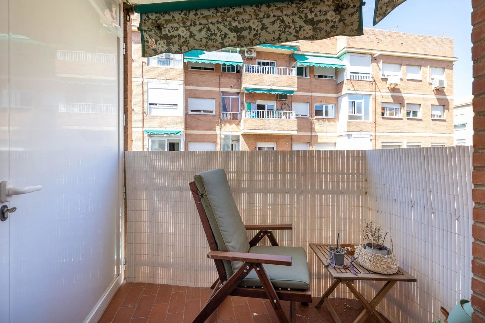 3 slaapkamer Appartement te koop in Granada stad - € 260.000 (Ref: 10048266)