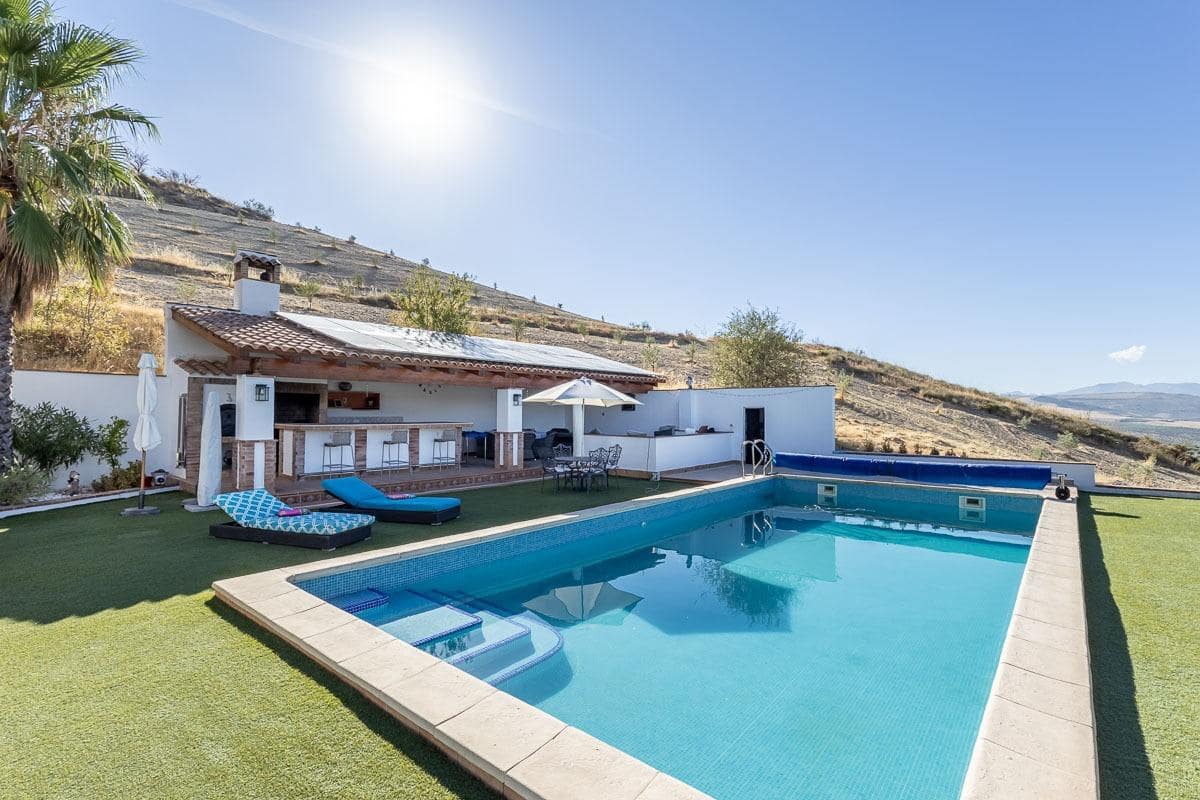 5 quarto Moradia para venda em Alhama de Granada com piscina garagem - 575 000 € (Ref: 10091526)