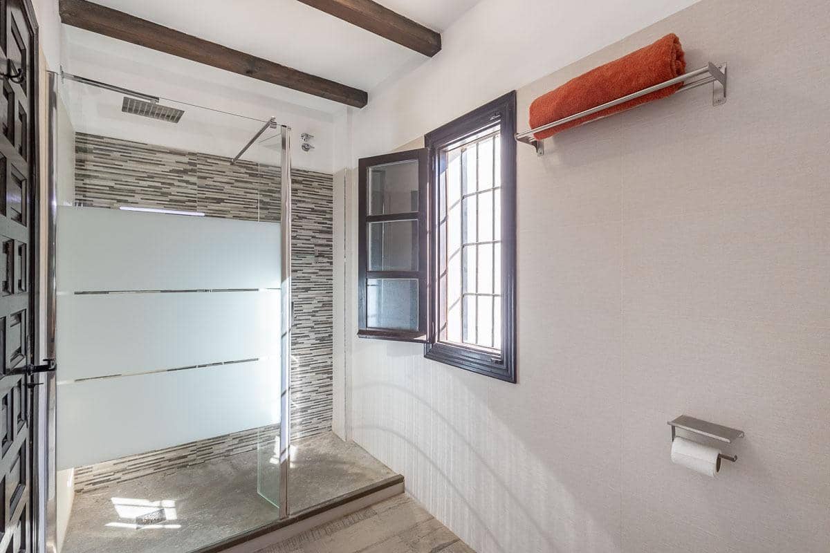 5 quarto Moradia para venda em Alhama de Granada com piscina garagem - 575 000 € (Ref: 10091526)