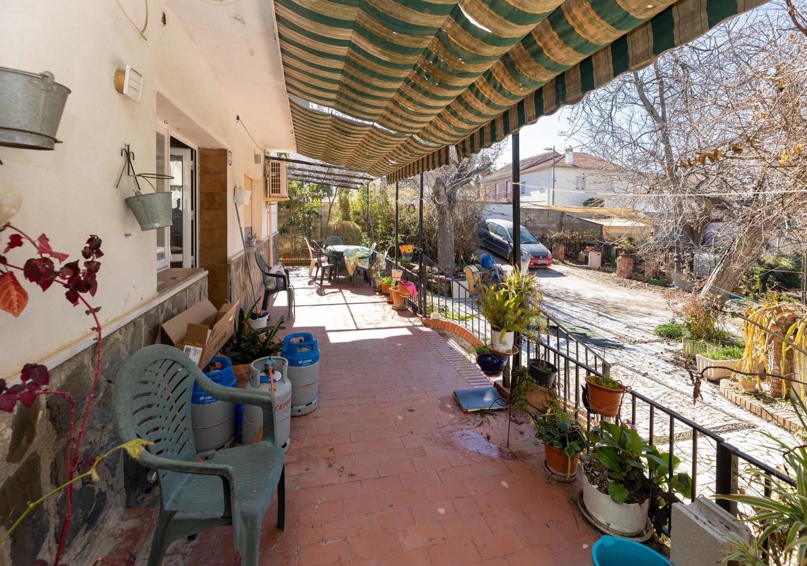 Chalet de 6 habitaciones en Belicena en venta - 315.000 € (Ref: 10091527)