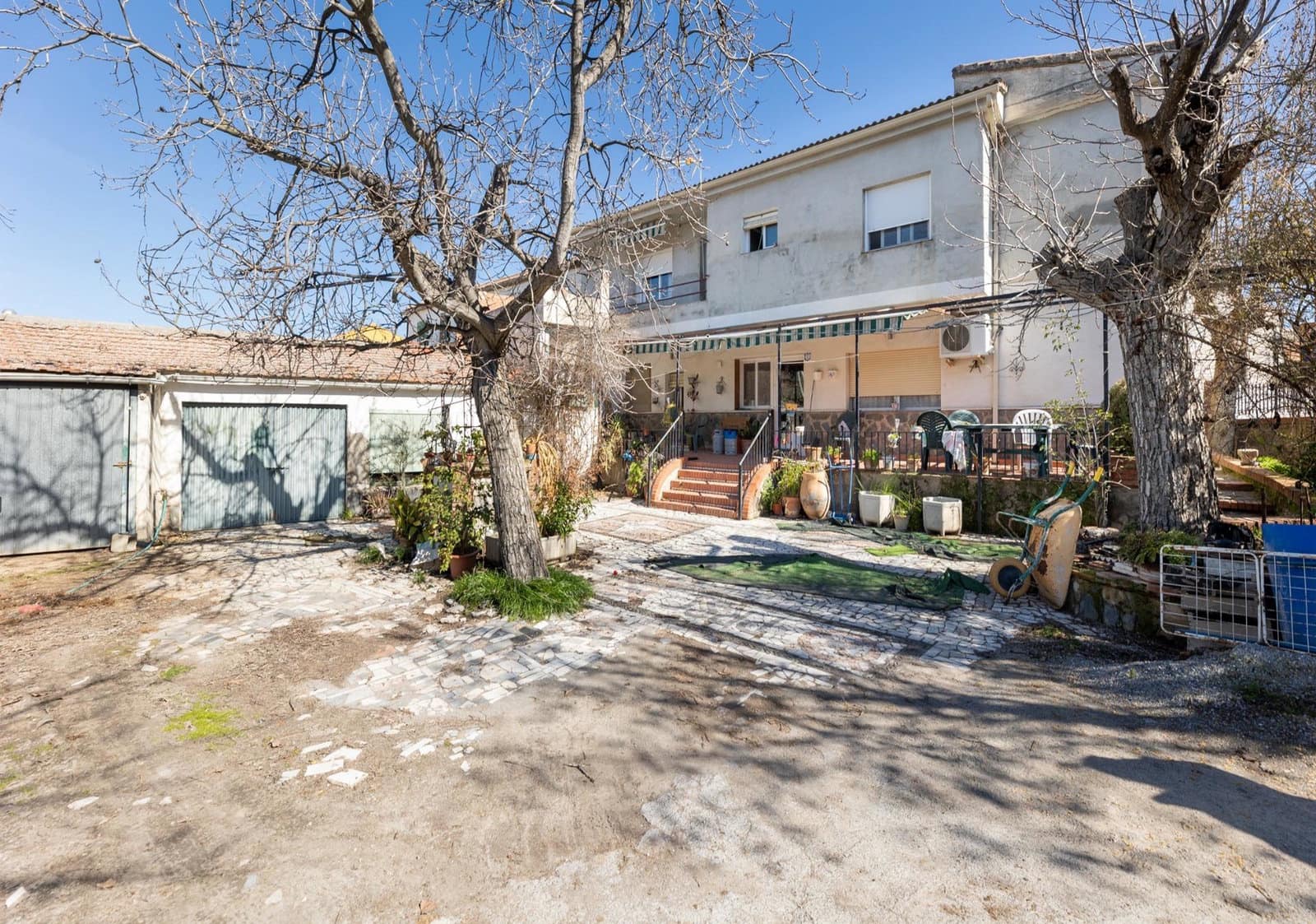 Chalet de 6 habitaciones en Belicena en venta - 315.000 € (Ref: 10091527)