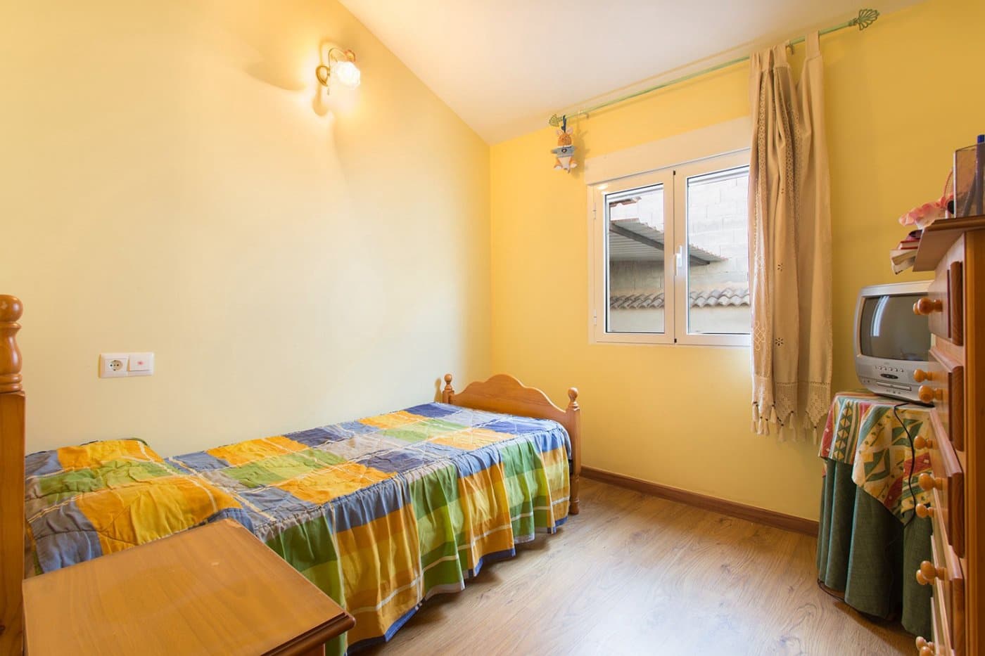 4 quarto Moradia para venda em Alamedilla - 72 000 € (Ref: 10091528)