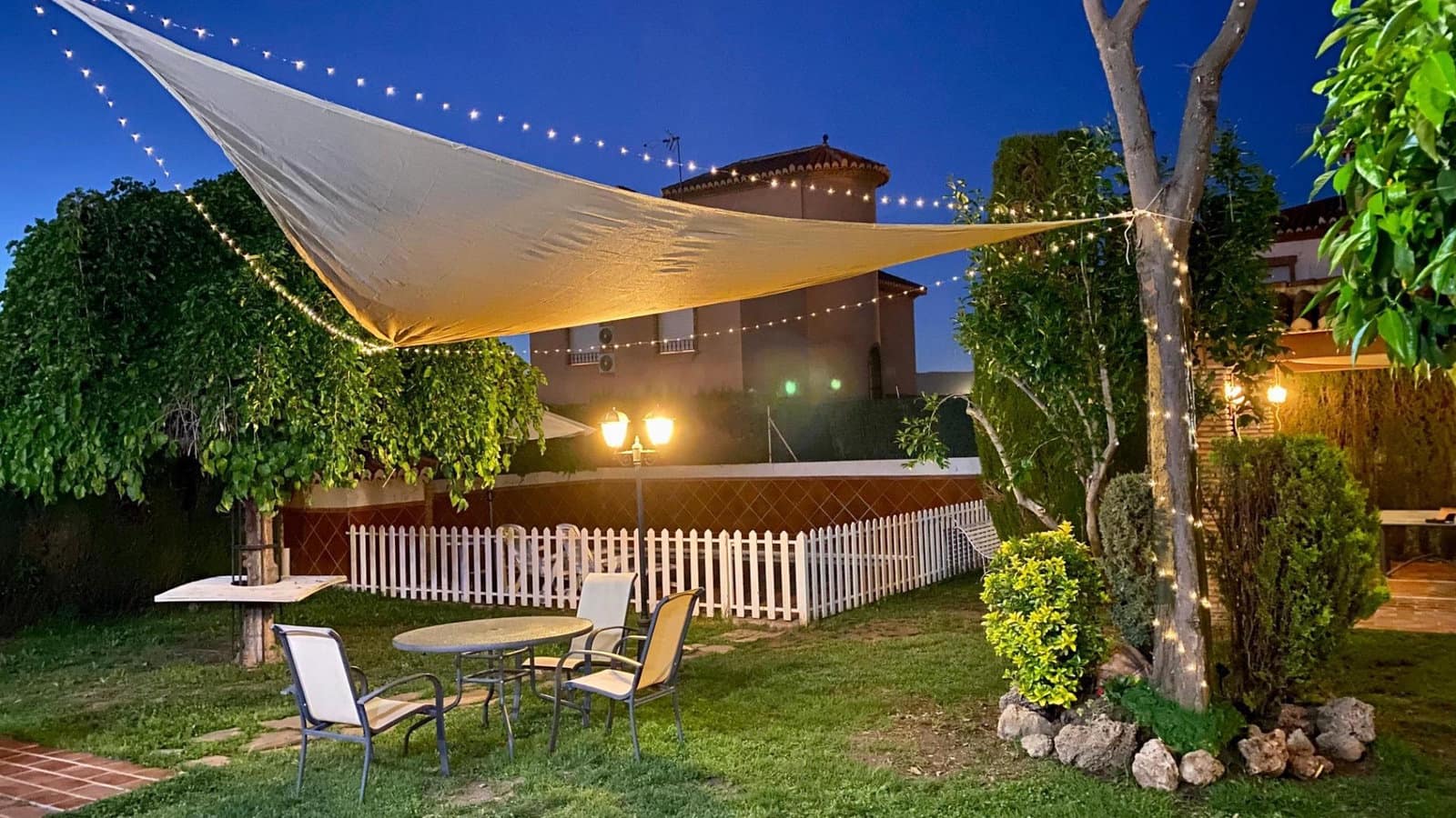 4 Zimmer Villa zu verkaufen in La Zubia mit Pool Garage - 485.000 € (Ref: 10091529)