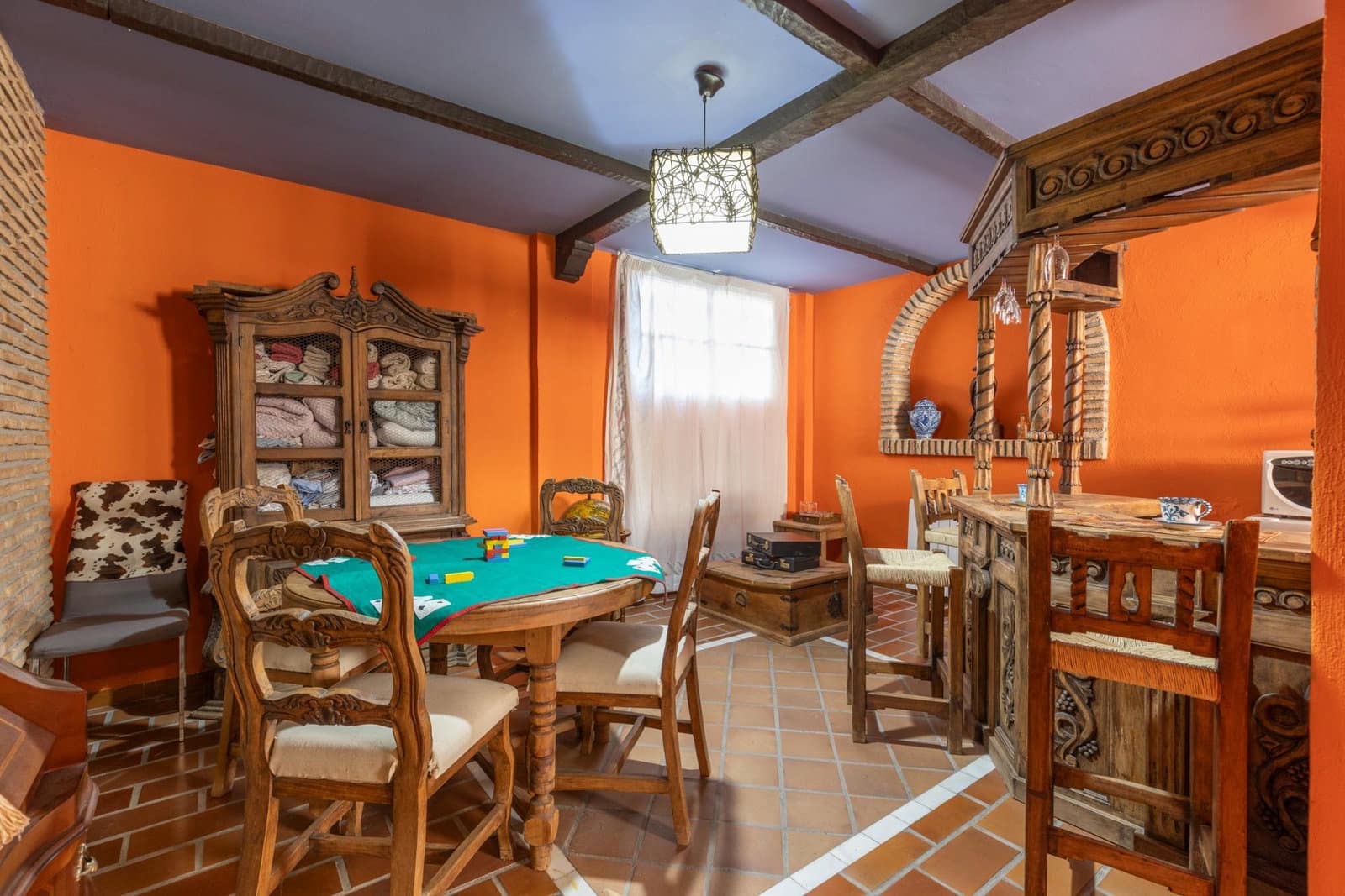 4 Zimmer Villa zu verkaufen in La Zubia mit Pool Garage - 485.000 € (Ref: 10091529)