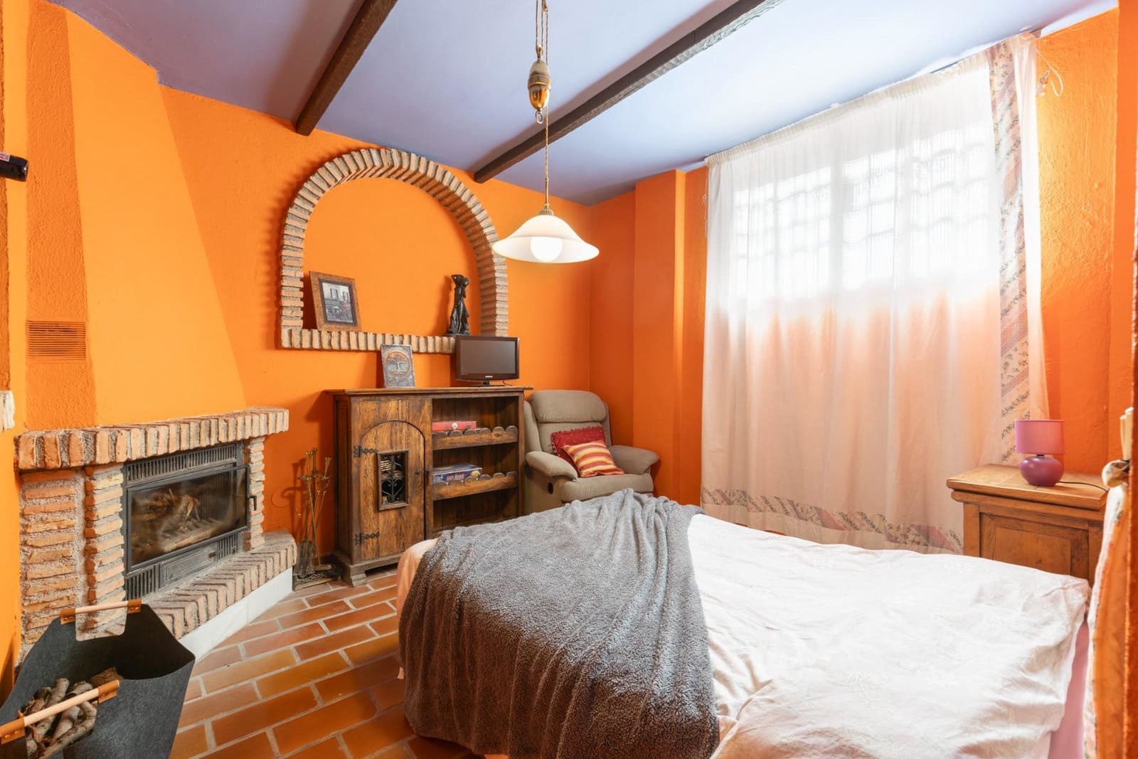 4 Zimmer Villa zu verkaufen in La Zubia mit Pool Garage - 485.000 € (Ref: 10091529)