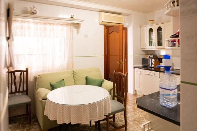 Chalet de 3 habitaciones en Illora en venta - 160.000 € (Ref: 10091531)