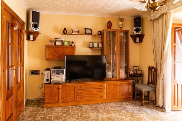 Chalet de 3 habitaciones en Illora en venta - 160.000 € (Ref: 10091531)