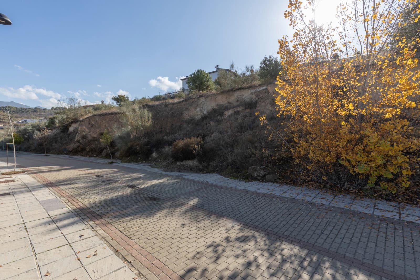 Ubebygd land til salgs i La Zubia - € 62 500 (Ref: 10098478)