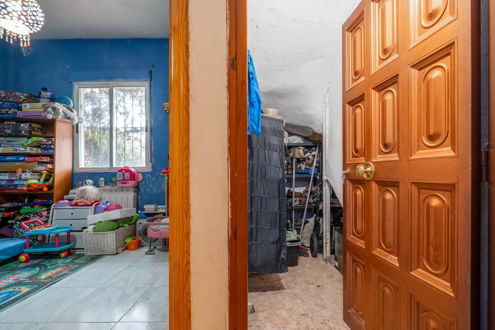 5 camera da letto Villa in vendita in Huetor Santillan con piscina - 215.000 € (Rif: 10098479)