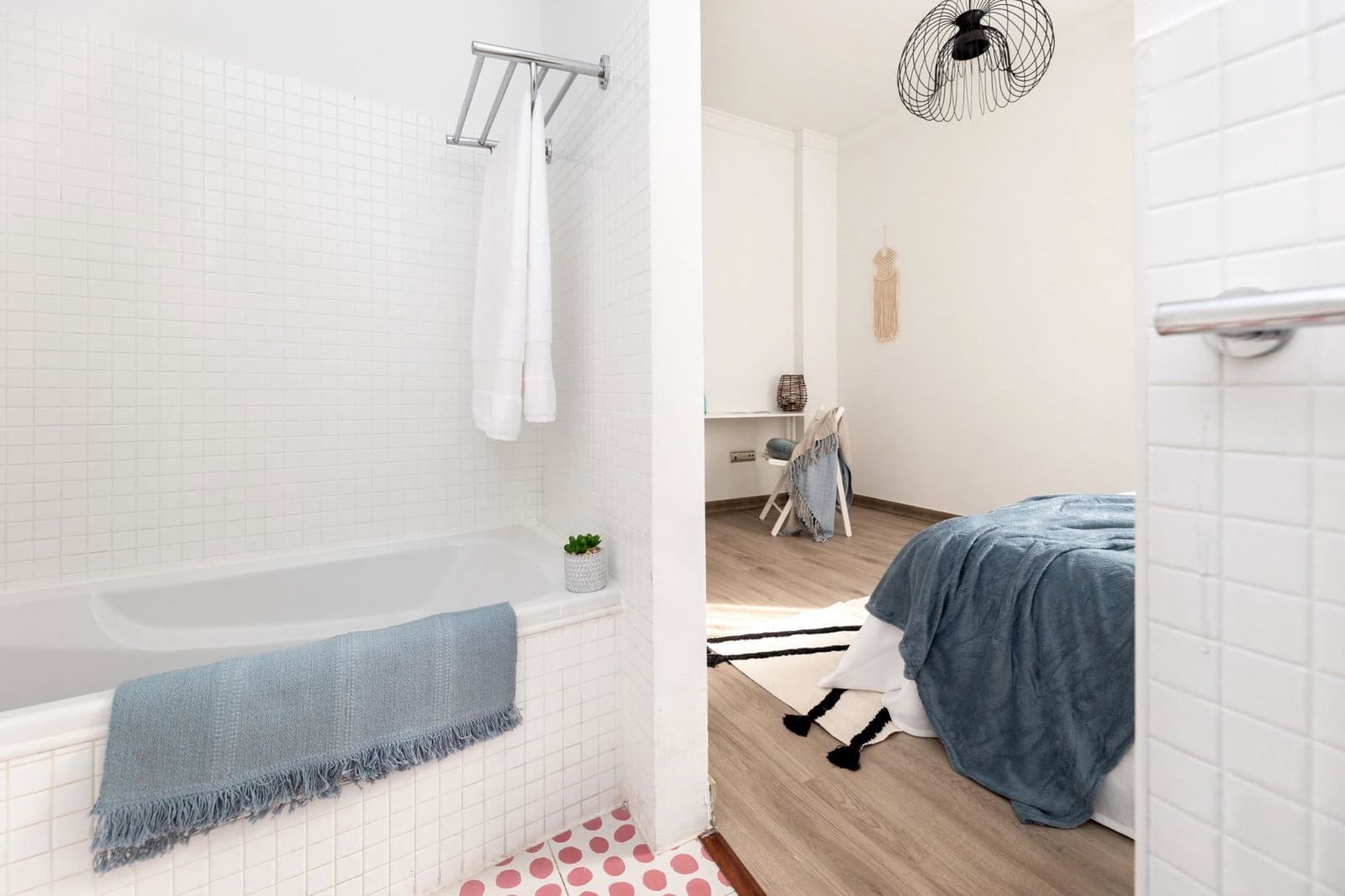 2 sovrum Lägenhet till salu i Granada stad - 230 000 € (Ref: 10102693)