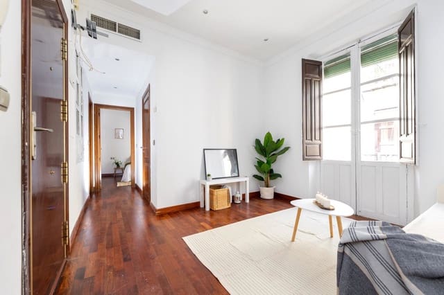 2 sovrum Lägenhet till salu i Centro - Sagrario, Granada stad - 230 000 € (Ref: 10102693)