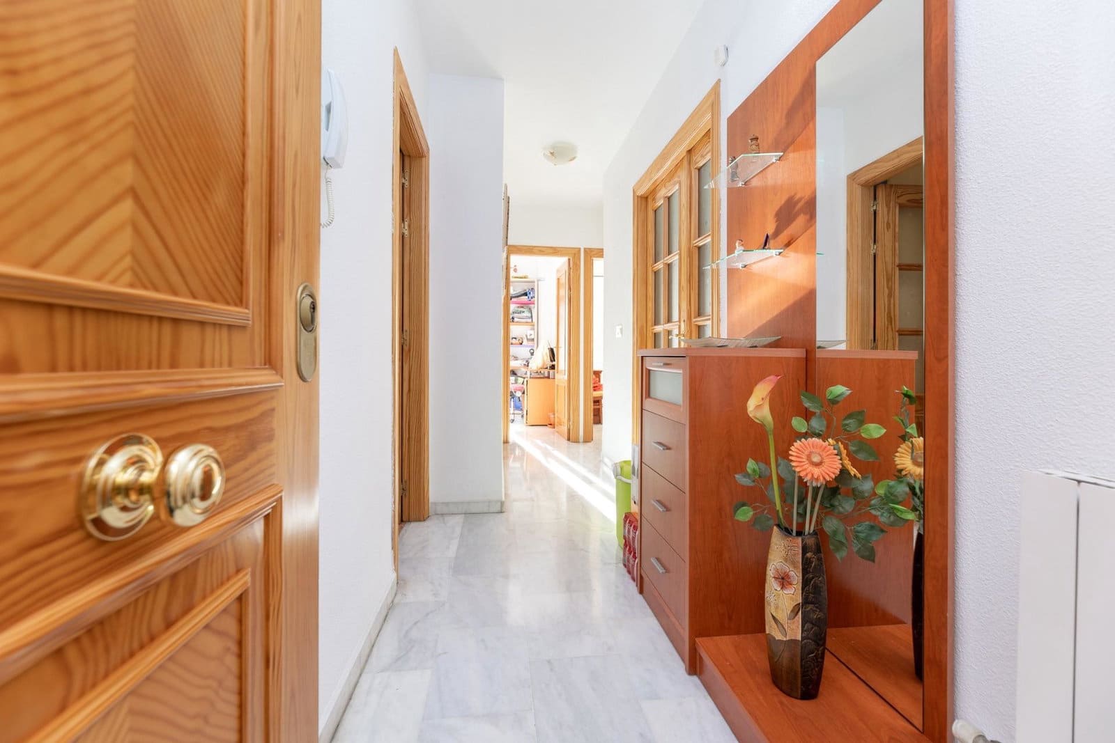 3 bedroom Apartment for sale in Monachil with garage - € 159,900 (Ref: 10102694)
