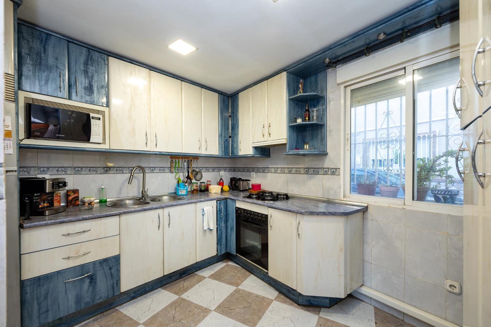 2 bedroom Terraced Villa for sale in Armilla - € 200,000 (Ref: 10124532)