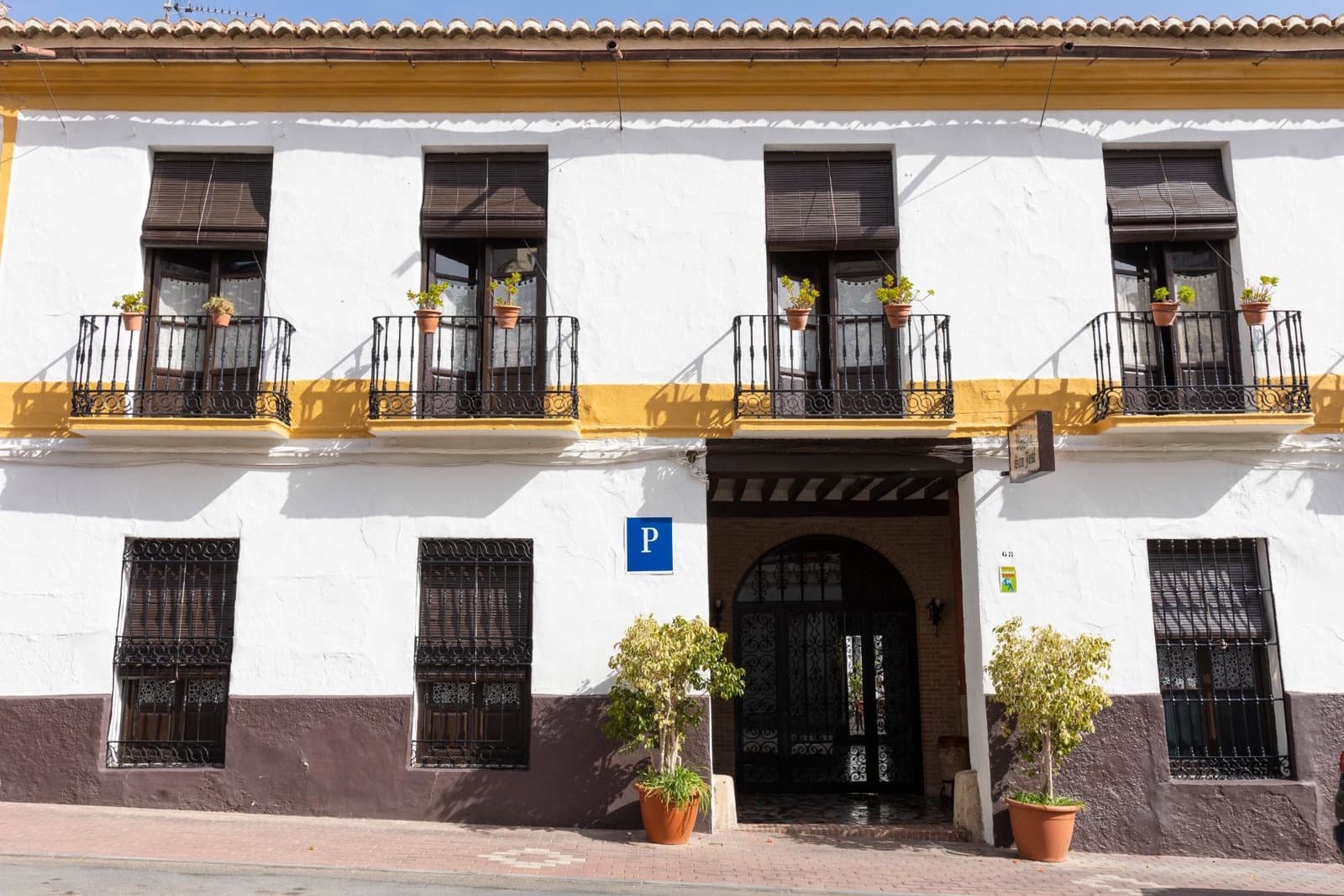 13 bedroom Commercial for sale in Salobrena - € 600,000 (Ref: 10168775)