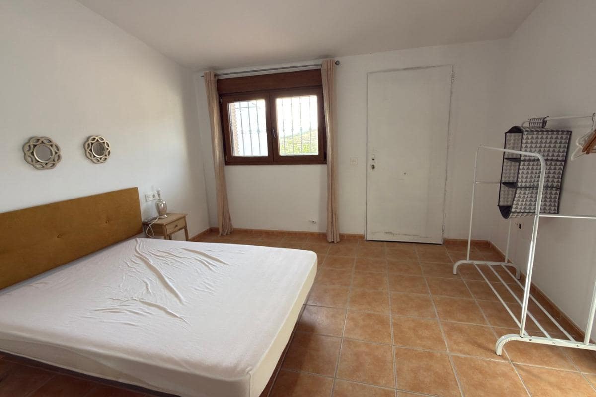4 soverom Villa til salgs i Alhama de Granada med svømmebasseng garasje - € 285 000 (Ref: 10172787)