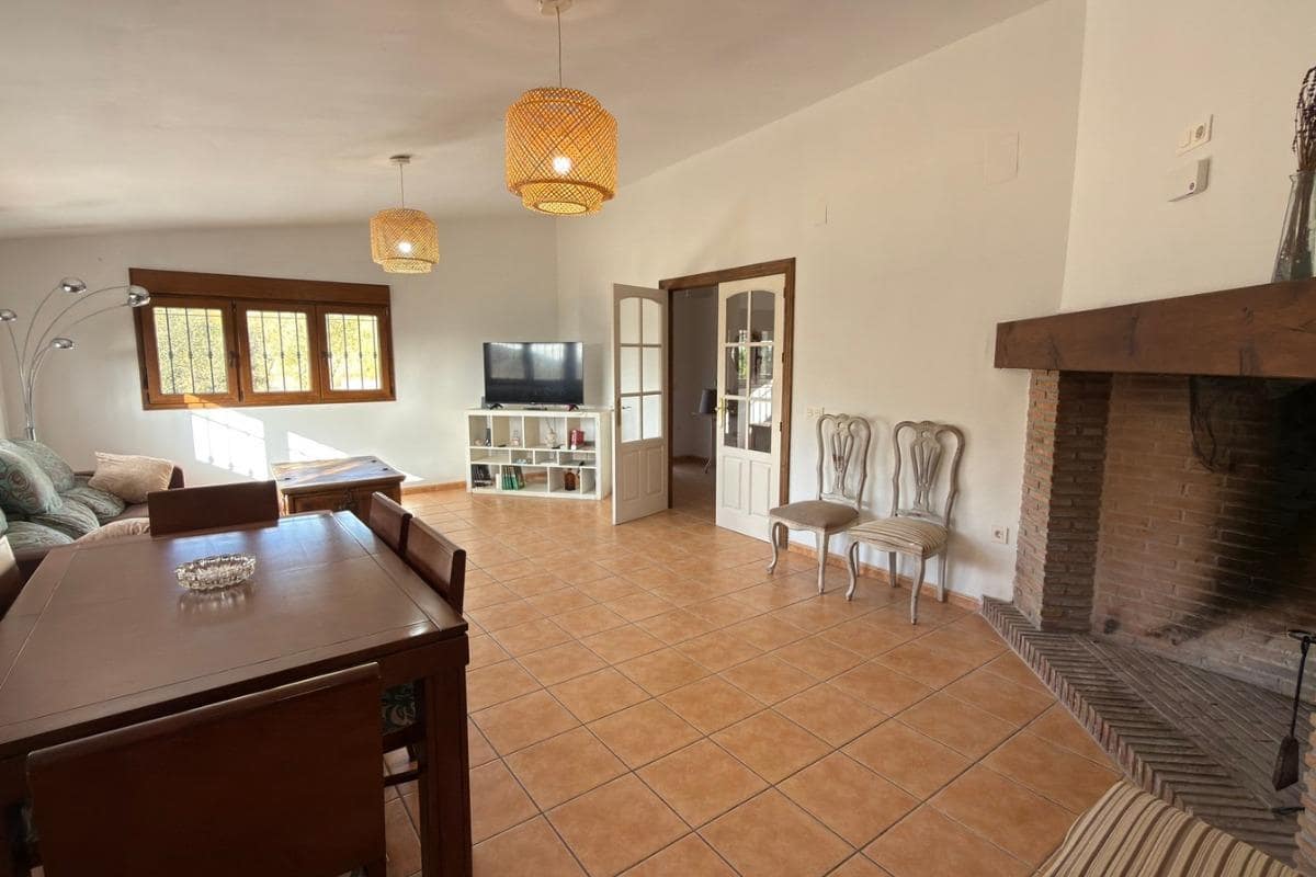 4 soverom Villa til salgs i Alhama de Granada med svømmebasseng garasje - € 285 000 (Ref: 10172787)