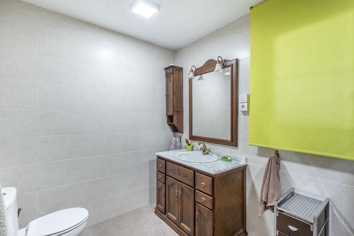 Chalet de 6 habitaciones en Arenas del Rey en venta con garaje - 179.000 € (Ref: 10177256)